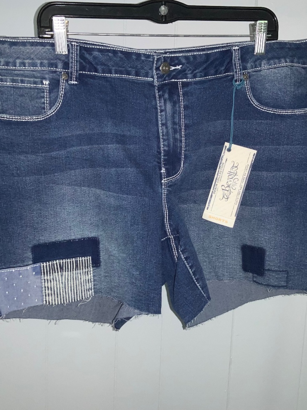 Revolt patchwork denim jean shorts Sz 18 W raw hem New